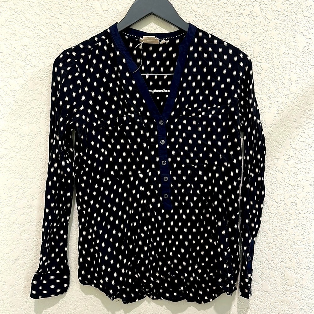 Vanessa Virgina long sleeve top Size 4